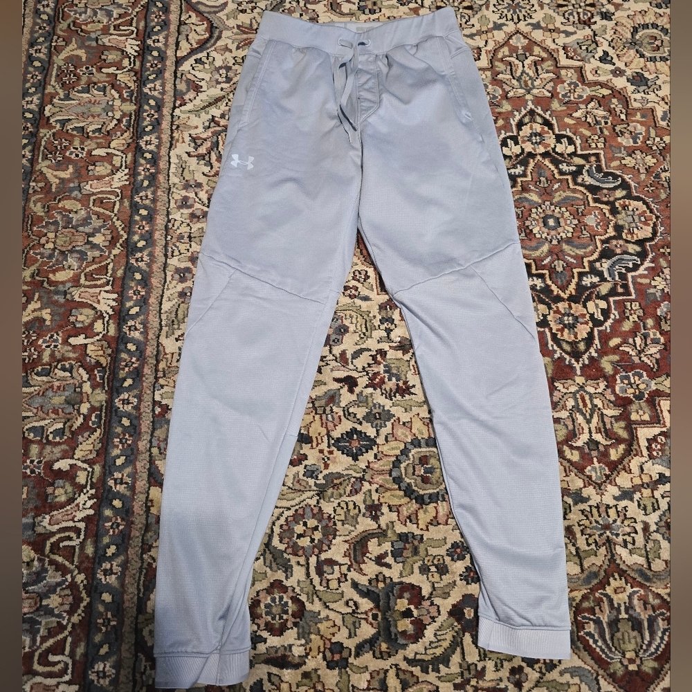 Under Armour Gray Sweatpants Comfortable Joggers